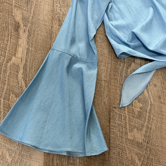 Lucy Paris Light Blue Bell Sleeve Blouse - Picture 4 of 5